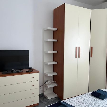 Bilocale Roggia Scagna 7 Daire Milano Dış mekan fotoğraf